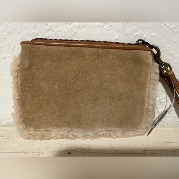 COACH NWT SUEDE AND SHEARLING WRISTLET - Picture 2 of 5